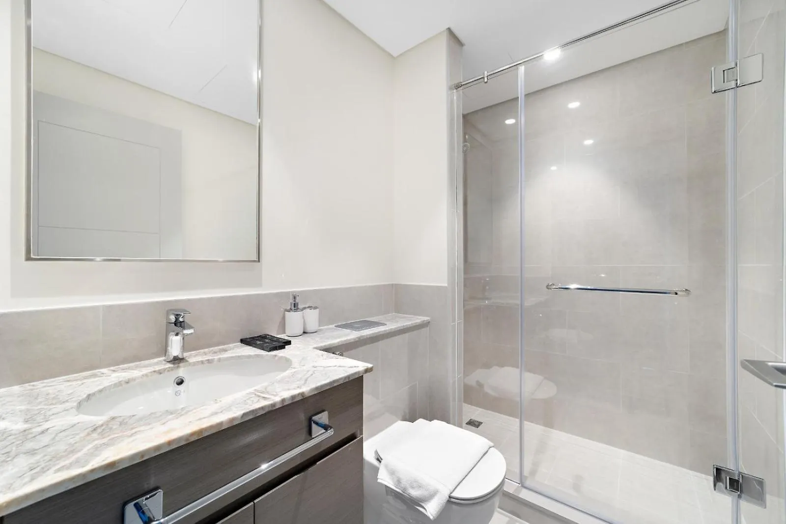 Stylish Luxurious 3Bdr In Forte-Downtown-21 Dubaj Zjednoczone Emiraty Arabskie